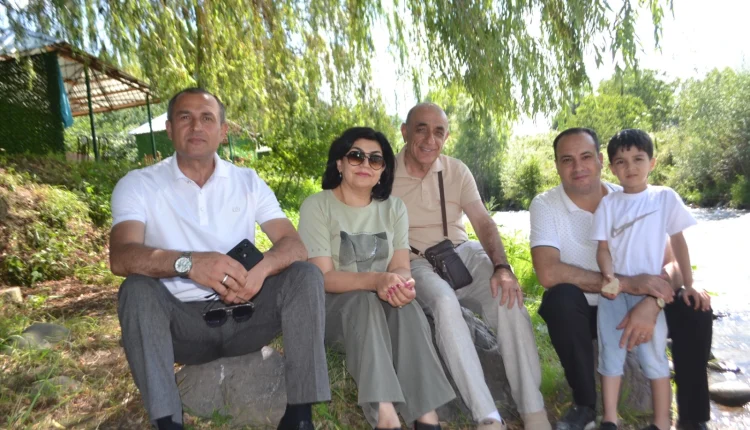 Dağlar qoynunda