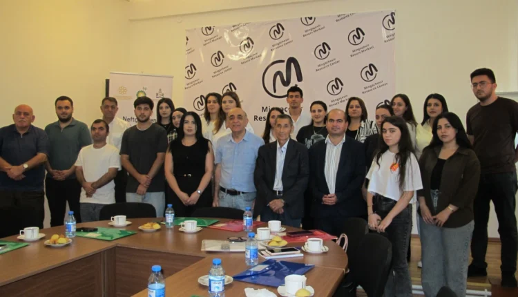 Mingəçevirdə maraqlı görüşdən sonra iştirakçılar bir arada